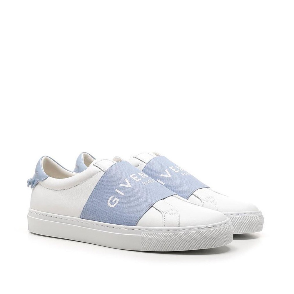 Givenchy Sneakers - Picture 3 of 4